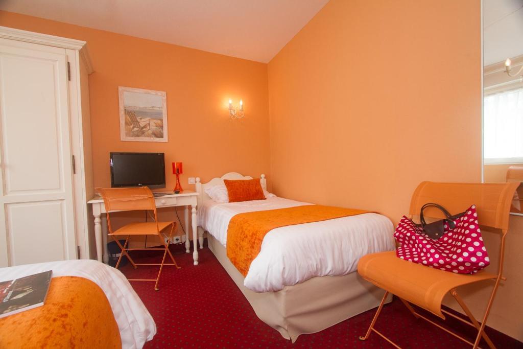 Les Hirondelles Hotel Les Sables-d'Olonne Bilik gambar