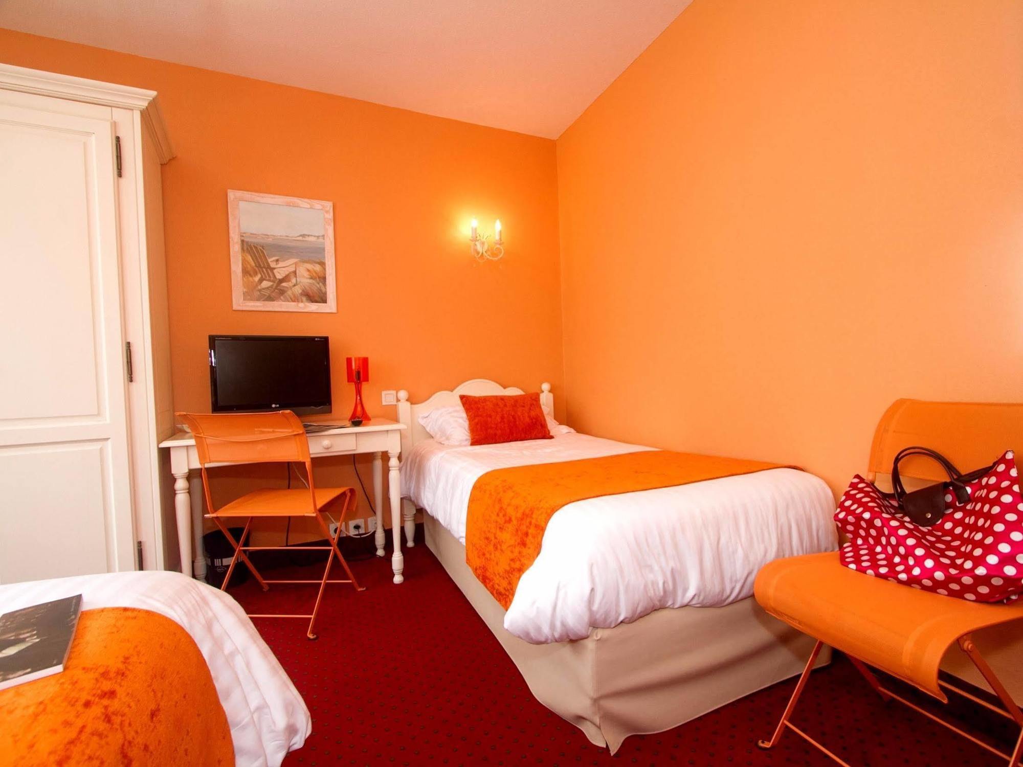 Les Hirondelles Hotel Les Sables-d'Olonne Luaran gambar